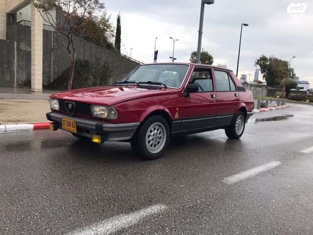 מודעת רכב אלפא רומאו