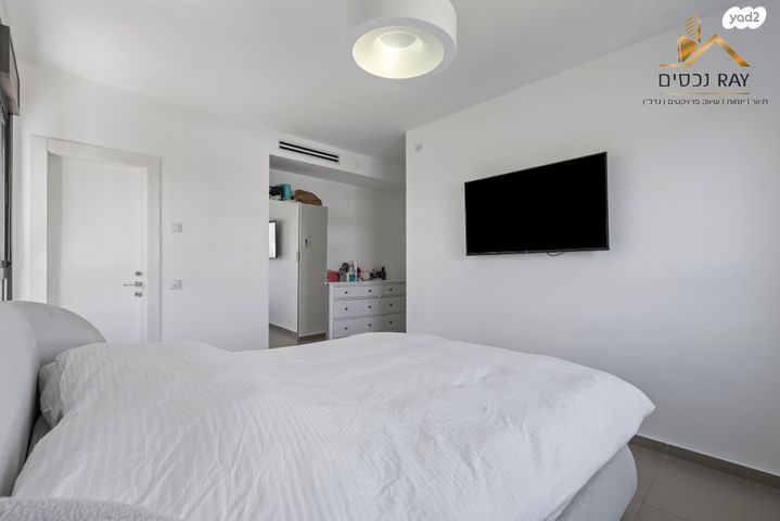 דופלקס, שדרות הרצל, נאות שמיר, יבנה