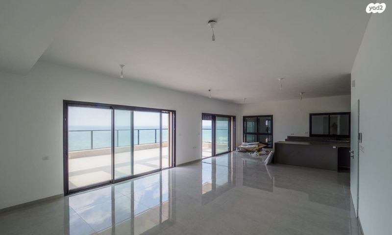 גג/ פנטהאוז, העלייה, עיר, מרכז העיר, נהריה