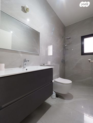 גג/ פנטהאוז, העלייה, עיר, מרכז העיר, נהריה