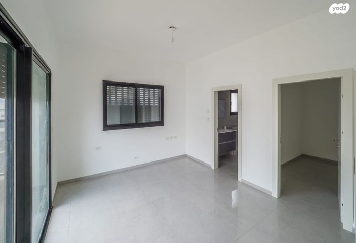 גג/ פנטהאוז, העלייה, עיר, מרכז העיר, נהריה