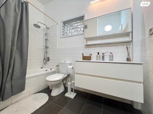 דירה, אמיל זולא, הצפון הישן - דרום, תל אביב יפו