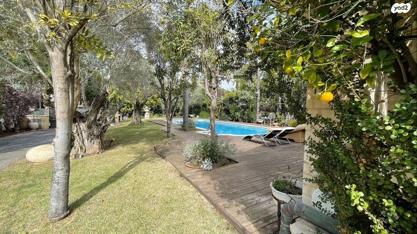 בית פרטי/ קוטג', סביון