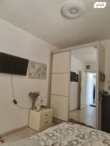 דירה, דוד מאיר גוטמן, פתח תקווה