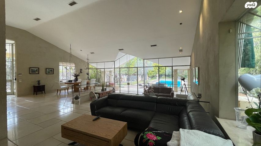 בית פרטי/ קוטג', סביון