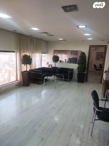 מבני תעשיה, לוד