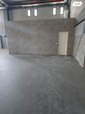 מבני תעשיה, אזור תעשיה כרמיאל מזרחי, כרמיאל