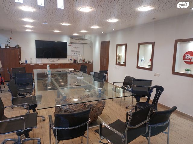 מבני תעשיה, לוד