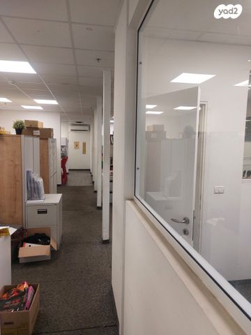 מבני תעשיה, לוד