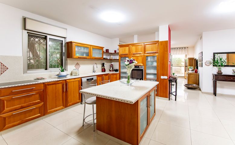 דירת גן, בר כוכבא, הגבעה הצרפתית, גבעת שפירא, ירושלים