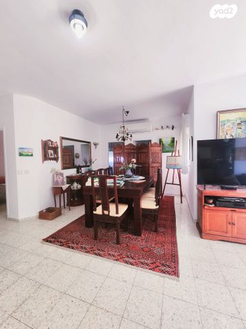 דירת גן, מנדל זינגר 14, סביוני הכרמל, חיפה