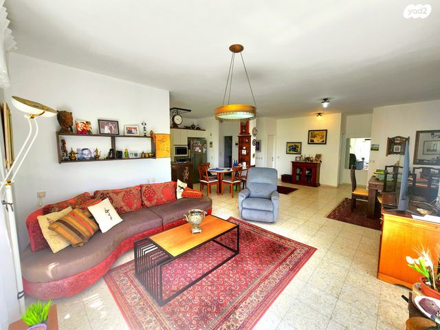 דירת גן, מנדל זינגר 14, סביוני הכרמל, חיפה