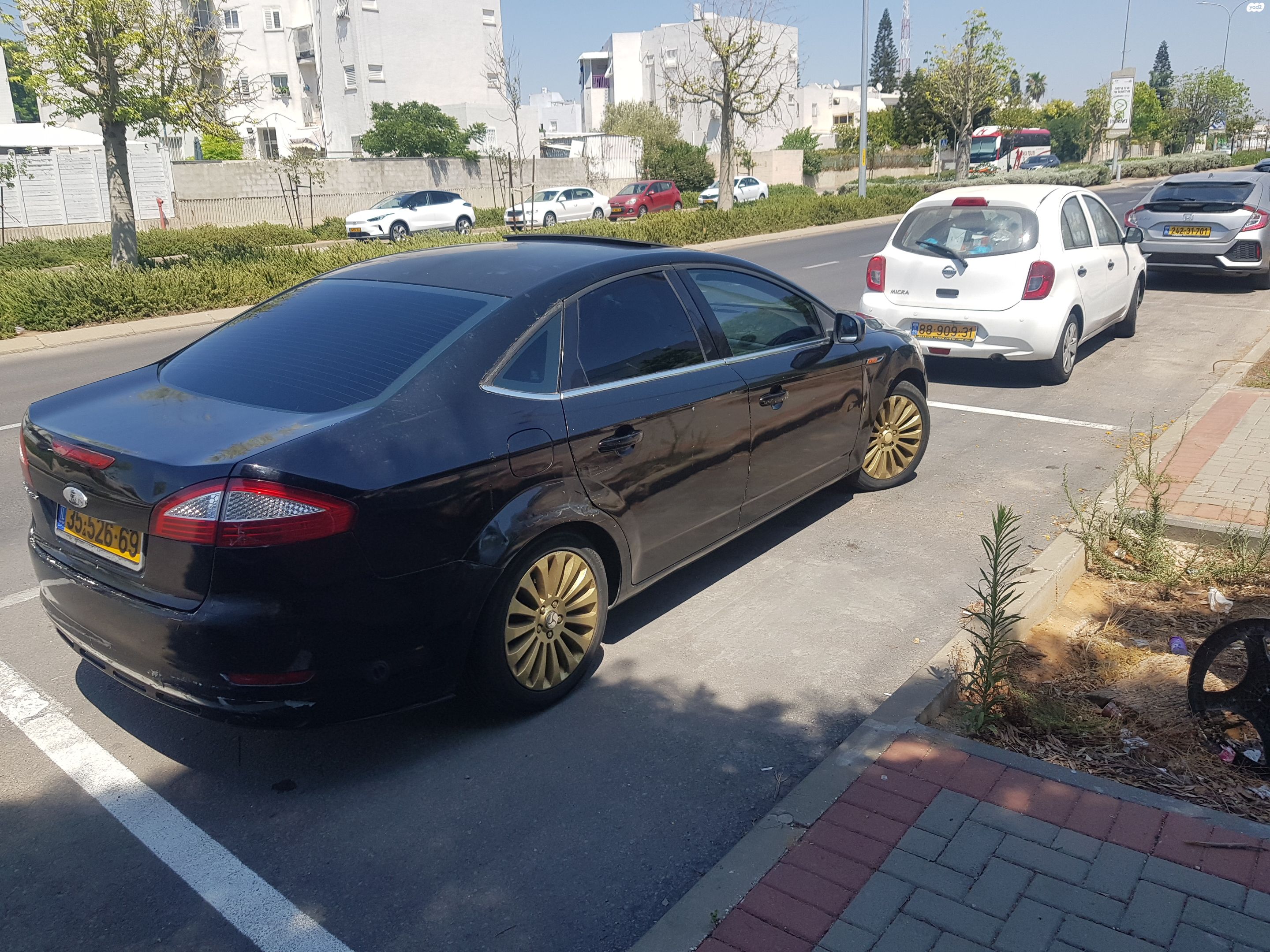 מודעת רכב פורד מונדאו