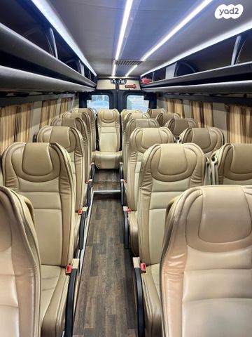 מיניבוסים ורכבי הסעות