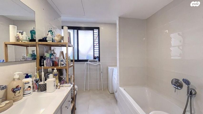 דירה, משה שרת, הצפון החדש - כיכר המדינה, תל אביב יפו