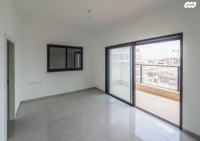 גג/ פנטהאוז, העלייה, עיר, מרכז העיר, נהריה