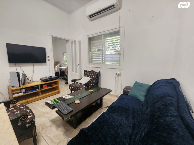 ארלוזורוב 100