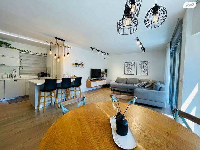 דירה, מוטה גור, קרית אילון, חולון