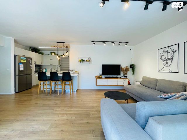 דירה, מוטה גור, קרית אילון, חולון