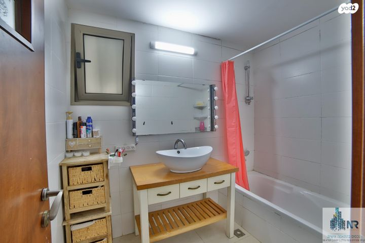 דירת גן, הנביאים, בת ים