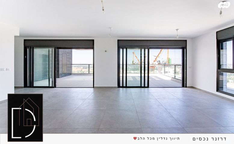 גג/ פנטהאוז, גרין פארק החדשה, גרין פארק החדשה, הוד השרון