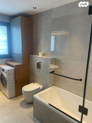 דירה, הדר, רמת השרון