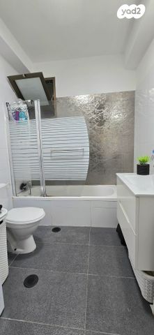 דירה, השר שפירא, דרום מערב ותיק, בת ים