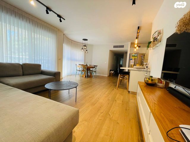 דירה, מוטה גור, קרית אילון, חולון