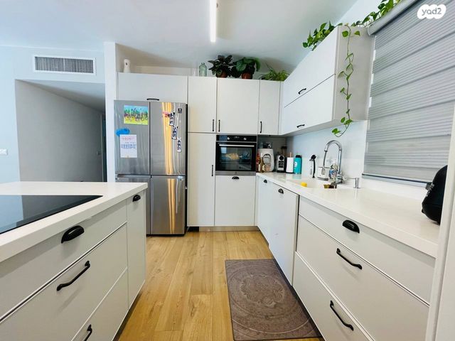 דירה, מוטה גור, קרית אילון, חולון