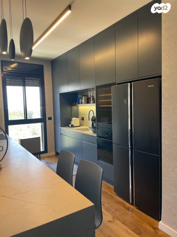 דירה, הדר, רמת השרון