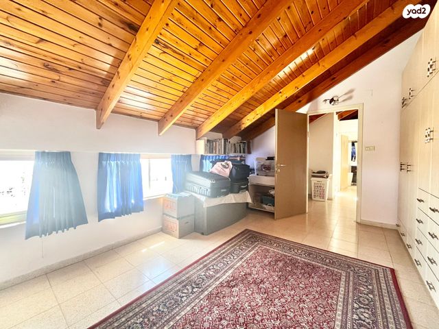 דופלקס, דן פגיס, פסגת זאב, ירושלים