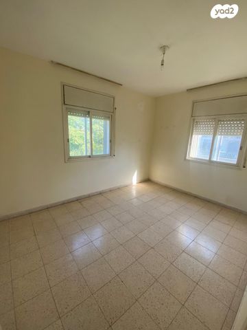 דירה, מרדכי היהודי, בקעה, ירושלים