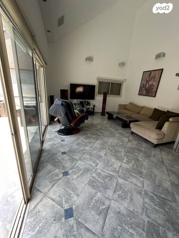 גג/ פנטהאוז, אימבר, כפר סבא