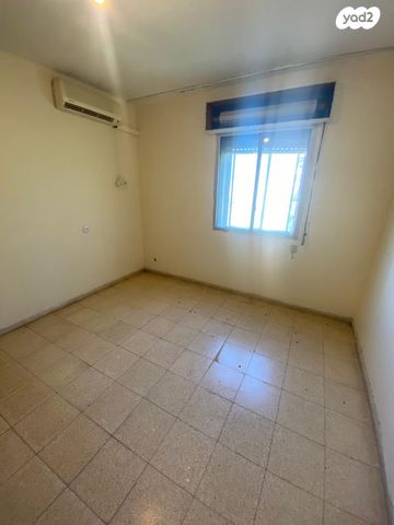 דירה, מרדכי היהודי, בקעה, ירושלים