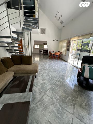 גג/ פנטהאוז, אימבר, כפר סבא