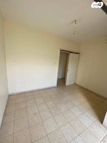 דירה, מרדכי היהודי, בקעה, ירושלים