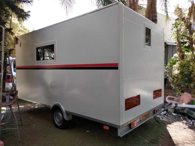 מודעת רכב נגרר (קראוון נגרר)