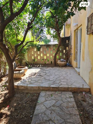 בית פרטי/ קוטג', ארלוזורוב 47, מרכז, קרית עבודה, חולון