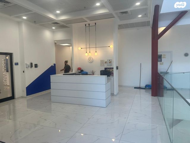 משרדים, אלון התבור 20, שאר העיר, קיסריה