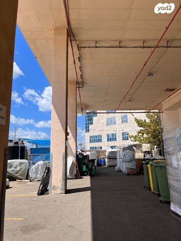 מבני תעשיה, נחל שניר 13, אזור תעשיה, יבנה