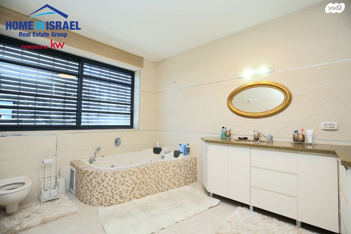 בית פרטי/ קוטג', המלכים, עין התכלת, נתניה