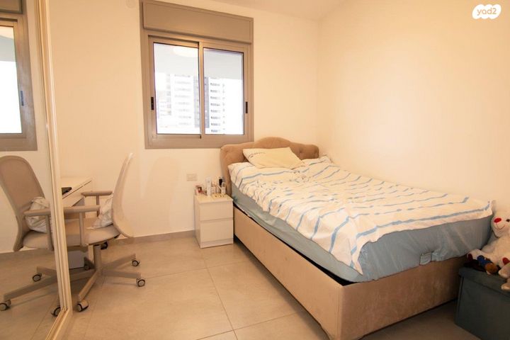 גג/ פנטהאוז, החותרים, טירת כרמל