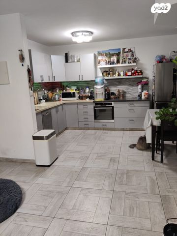 דירת גן, פרי מגדים, מגדים, מעלה אדומים