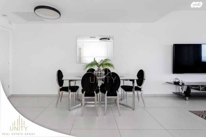 דירה, אמנון ליפקין שחק, נוף הטיילת, נתניה