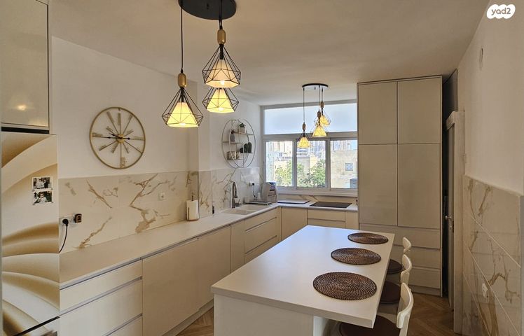 דירה, א.ד. גורדון, צפון מערב מרכז העיר, נתניה