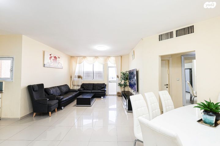 דירה, האר"י 12, רמת חן ובן ציון, נתניה