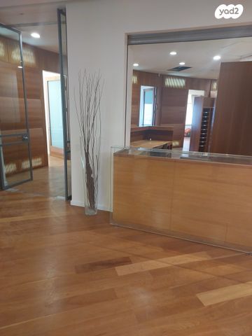 משרדים, רמת גן