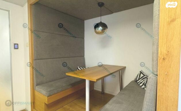 משרדים, יגאל אלון, ביצרון ורמת ישראל, תל אביב יפו