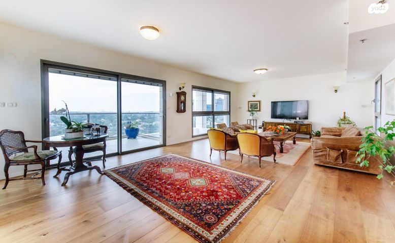 גג/ פנטהאוז, מתחם 1200, הוד השרון