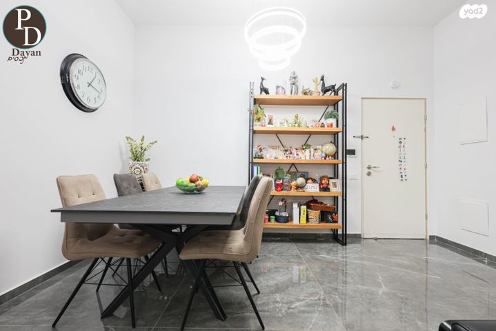 דירת גן, שייקה אופיר, יפה נוף, כפר יונה